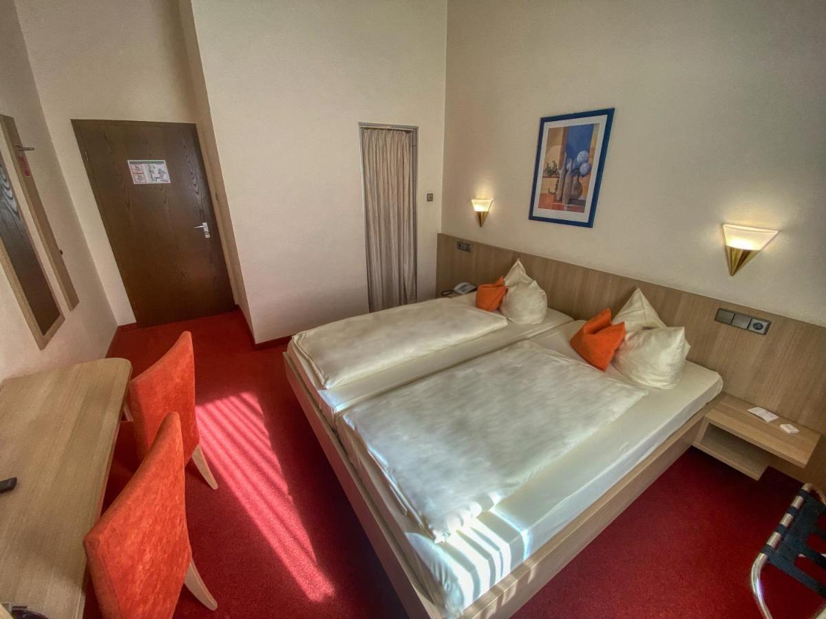 City Partner Hotel Berliner Hof Karlsruhe Bagian luar foto