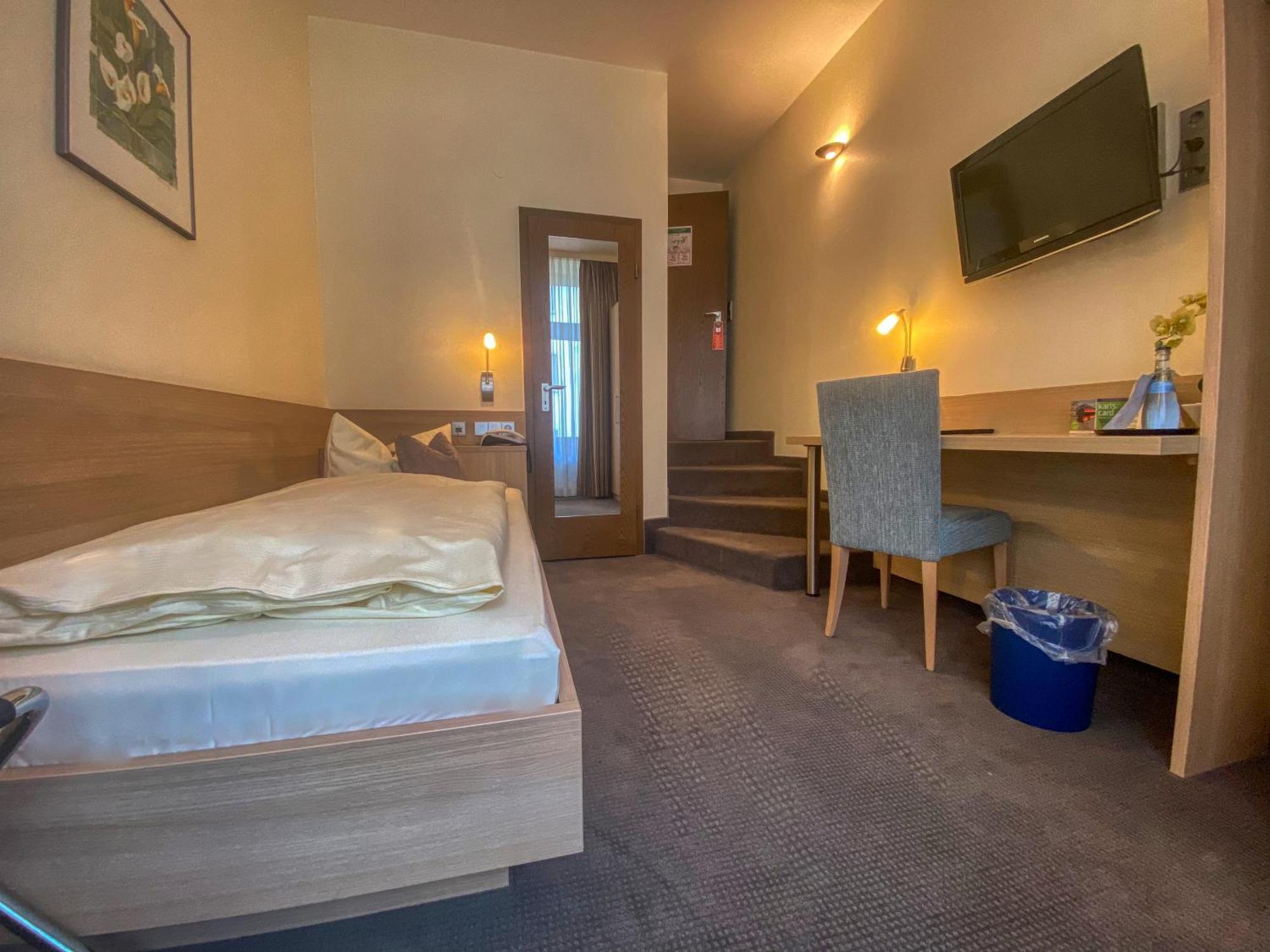 City Partner Hotel Berliner Hof Karlsruhe Ruang foto