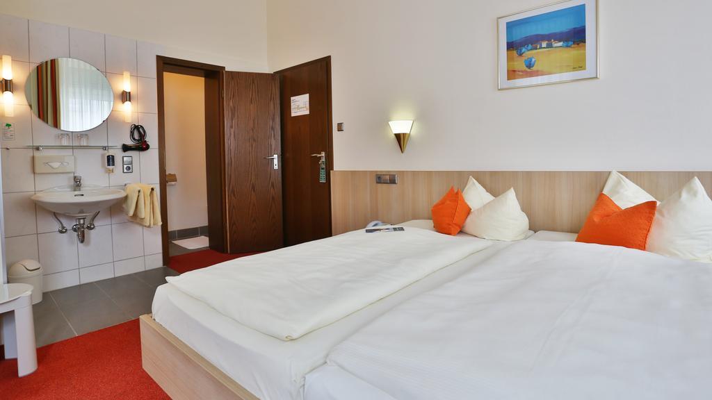 City Partner Hotel Berliner Hof Karlsruhe Bagian luar foto
